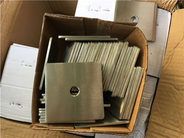 anpassad superduplex s32205 (f60) fyrkantig plåtbricka / fästelement av rostfritt stål