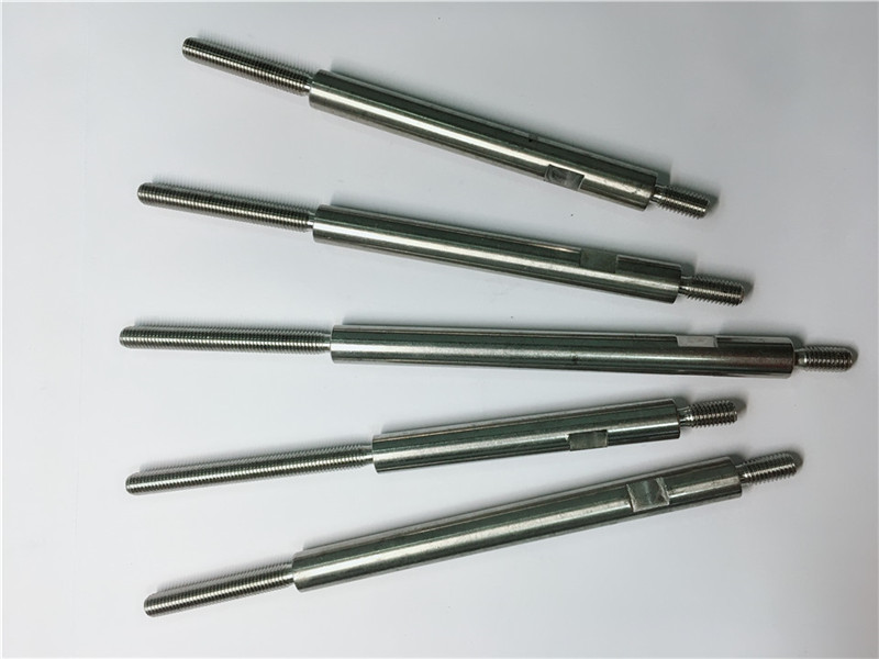 cnc precisionsbearbetning av gängade fästelement i rostfritt stål